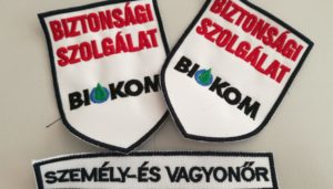 Két folt „biokom” és „biokom” szavakkal.